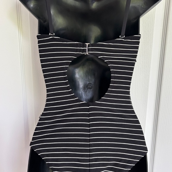 La Vie En Rose One Piece Swimsuit Size XS Black White Stripe Tank Aqua Rose - Picture 3 of 8